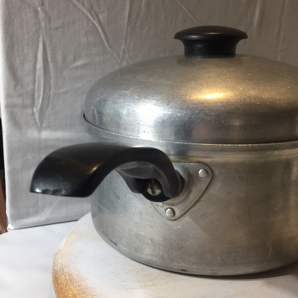 Vintage Mardigian Corp 10 gauge waterless aluminum saucepan - Picture 7 of 8